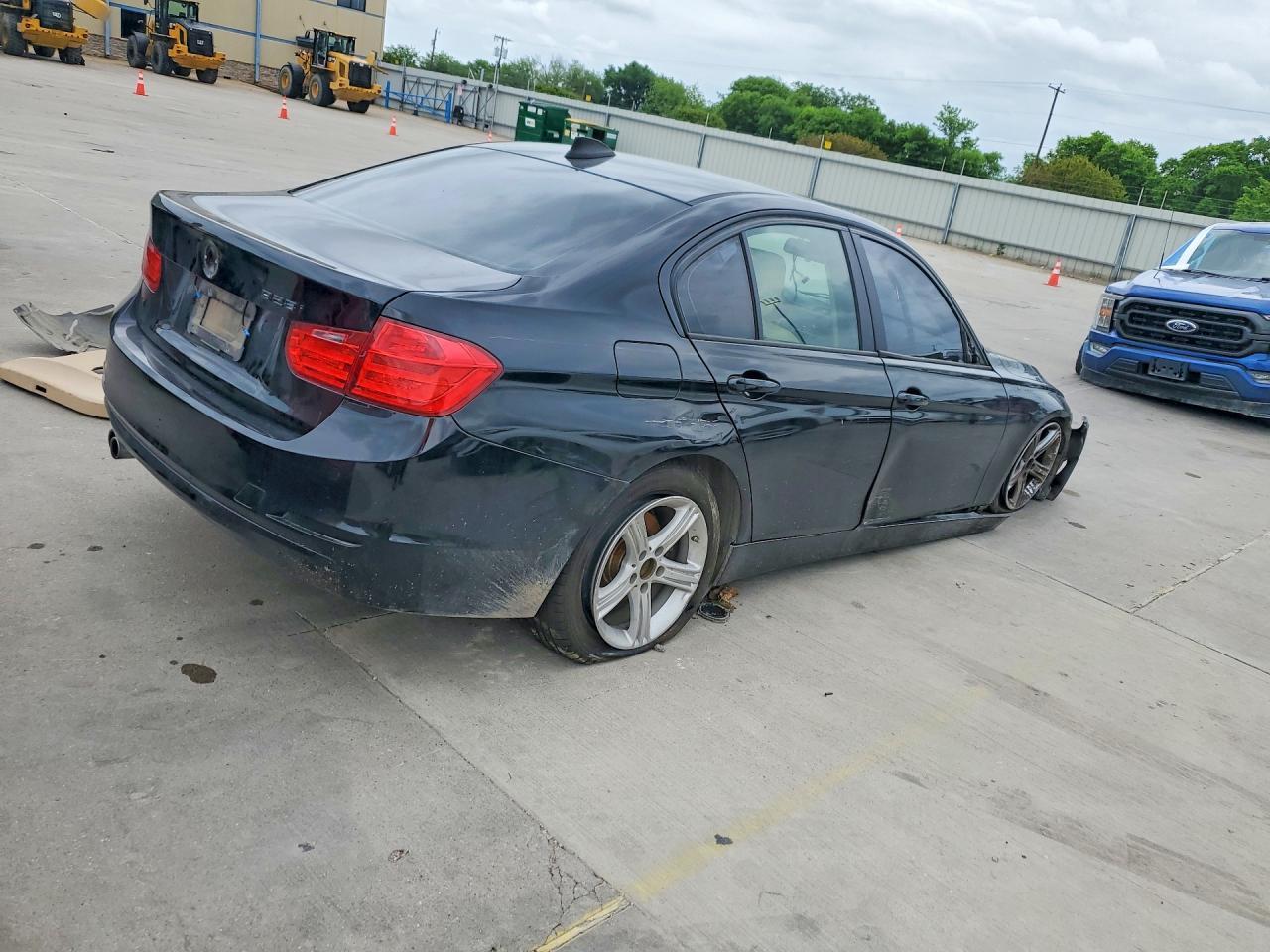 2014 BMW 328 I - Фото 3
