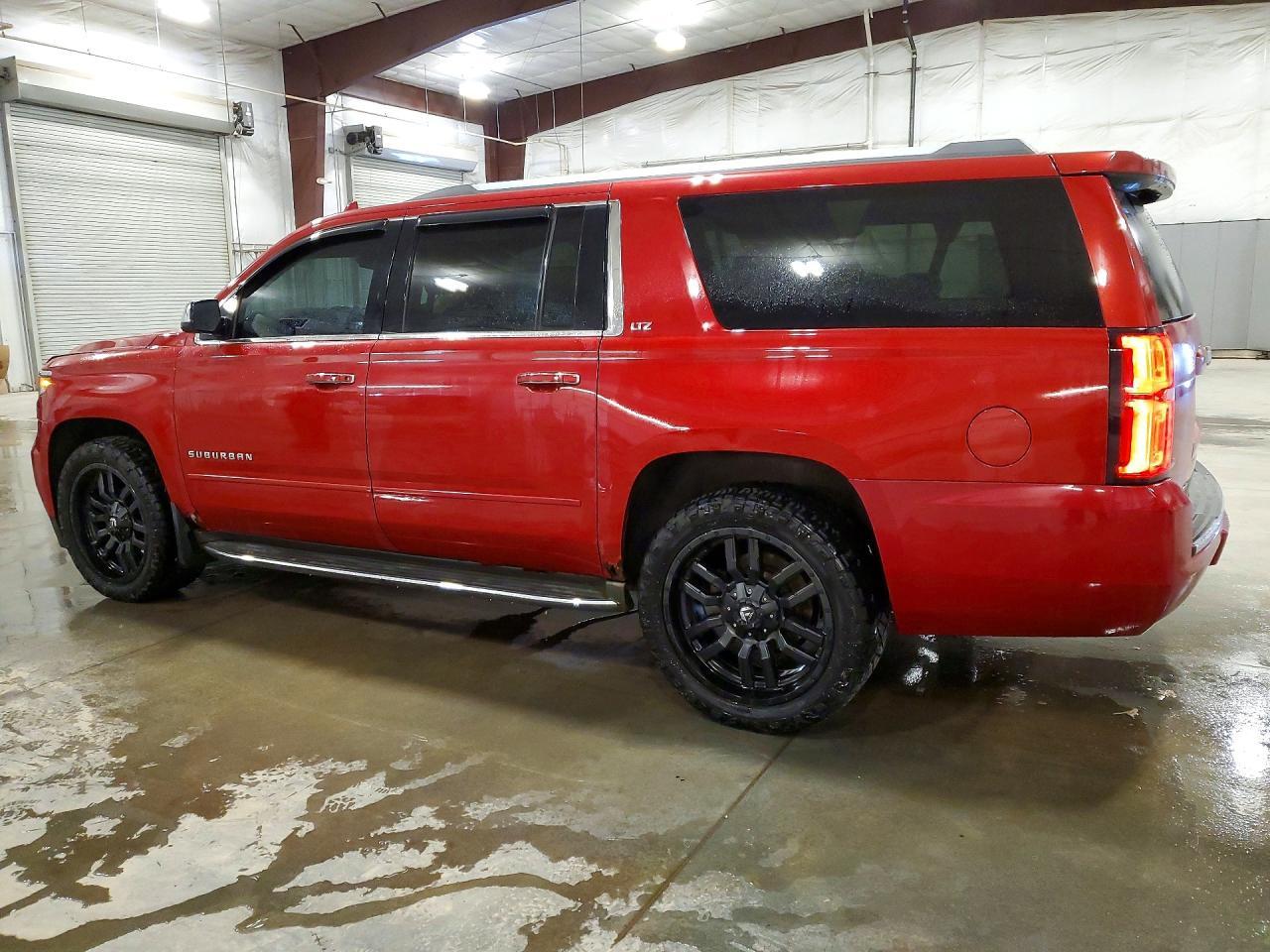 2015 Chevrolet Suburban K1500 Ltz - Фото 2