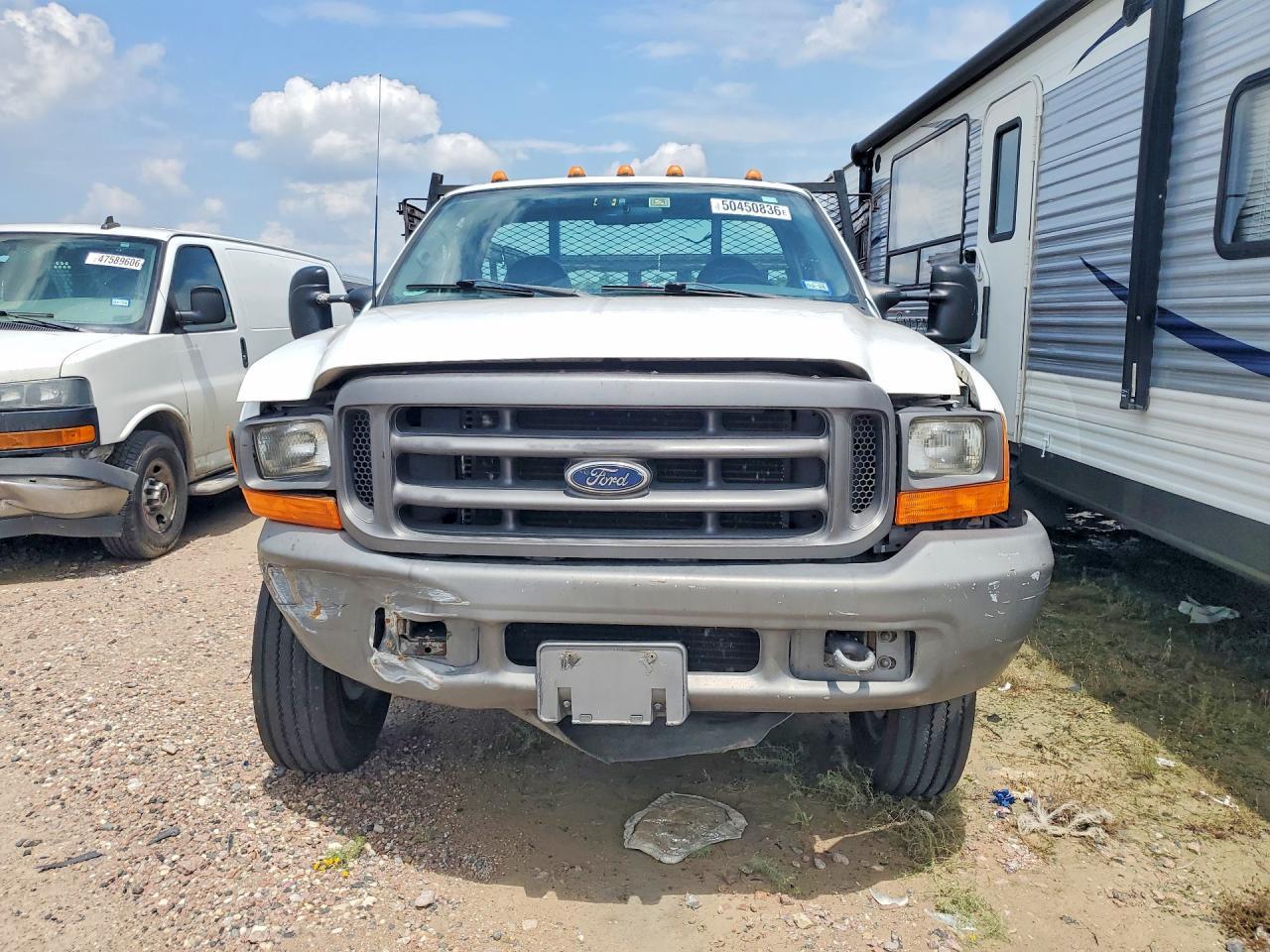 2000 Ford F450 - Image 5