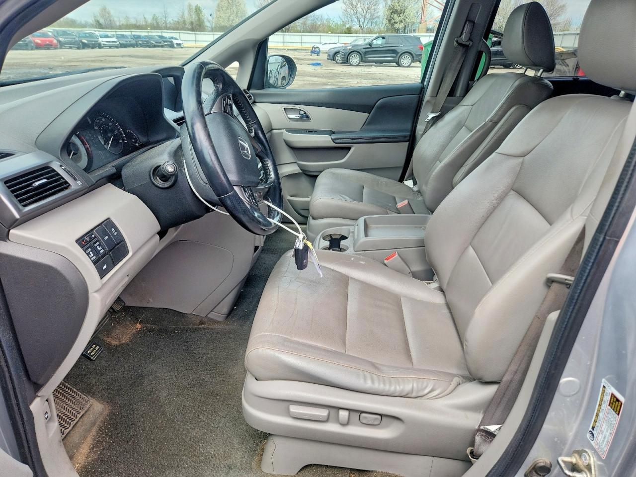 2014 Honda Odyssey Exl - Image 7