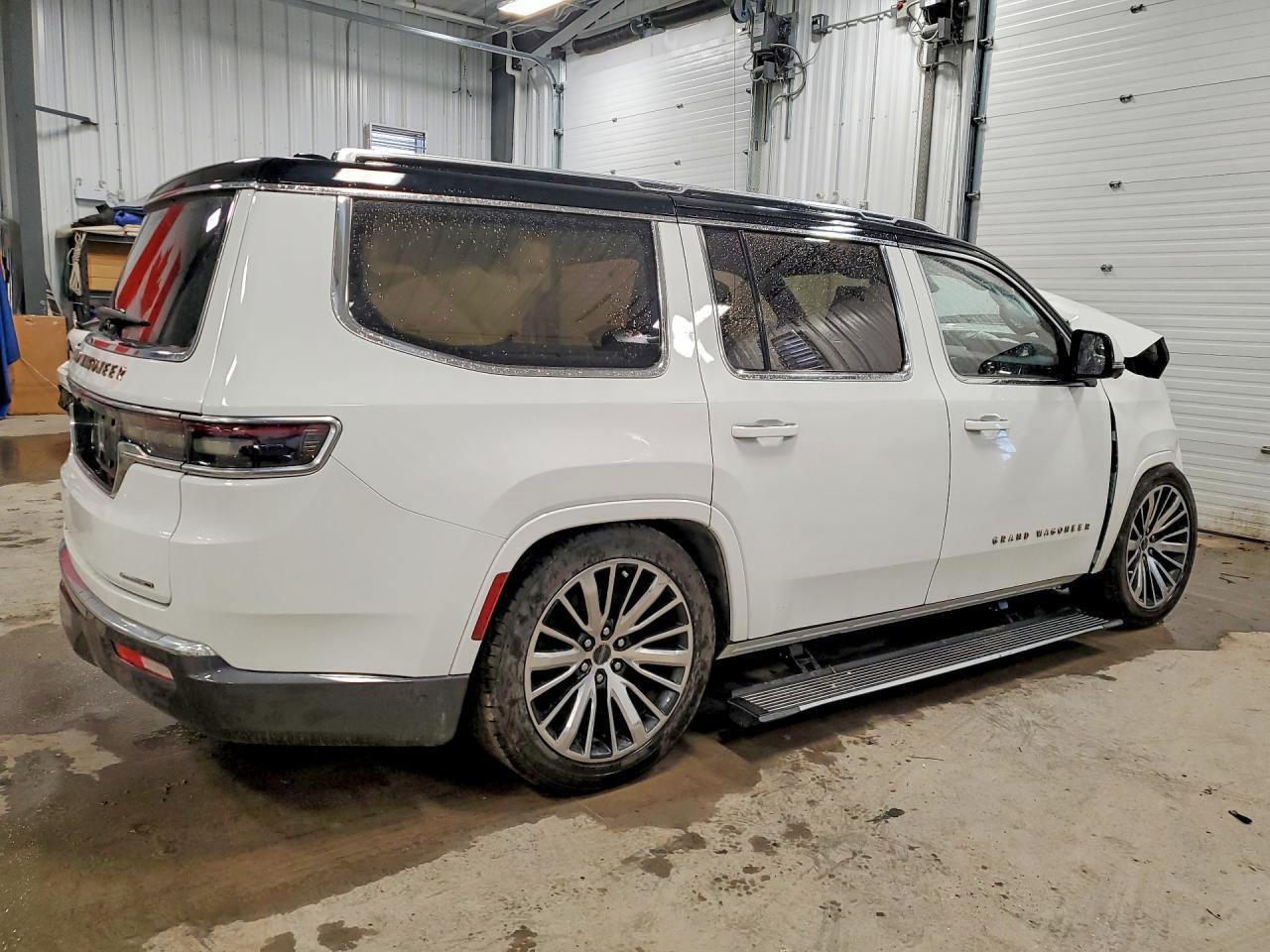 2022 Jeep Grand Wagoneer Series Iii - Фото 3