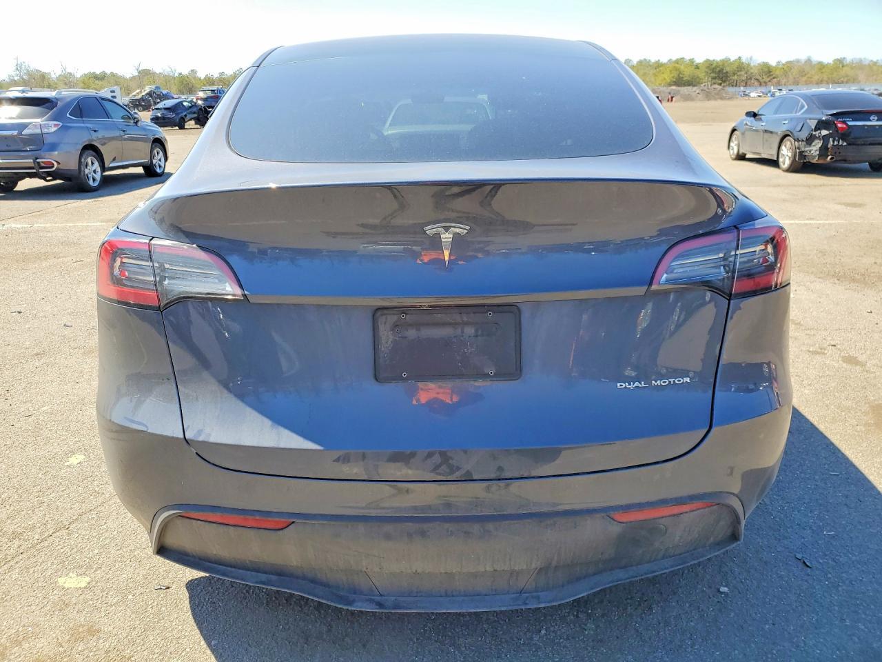 2023 Tesla Model Y - Фото 6