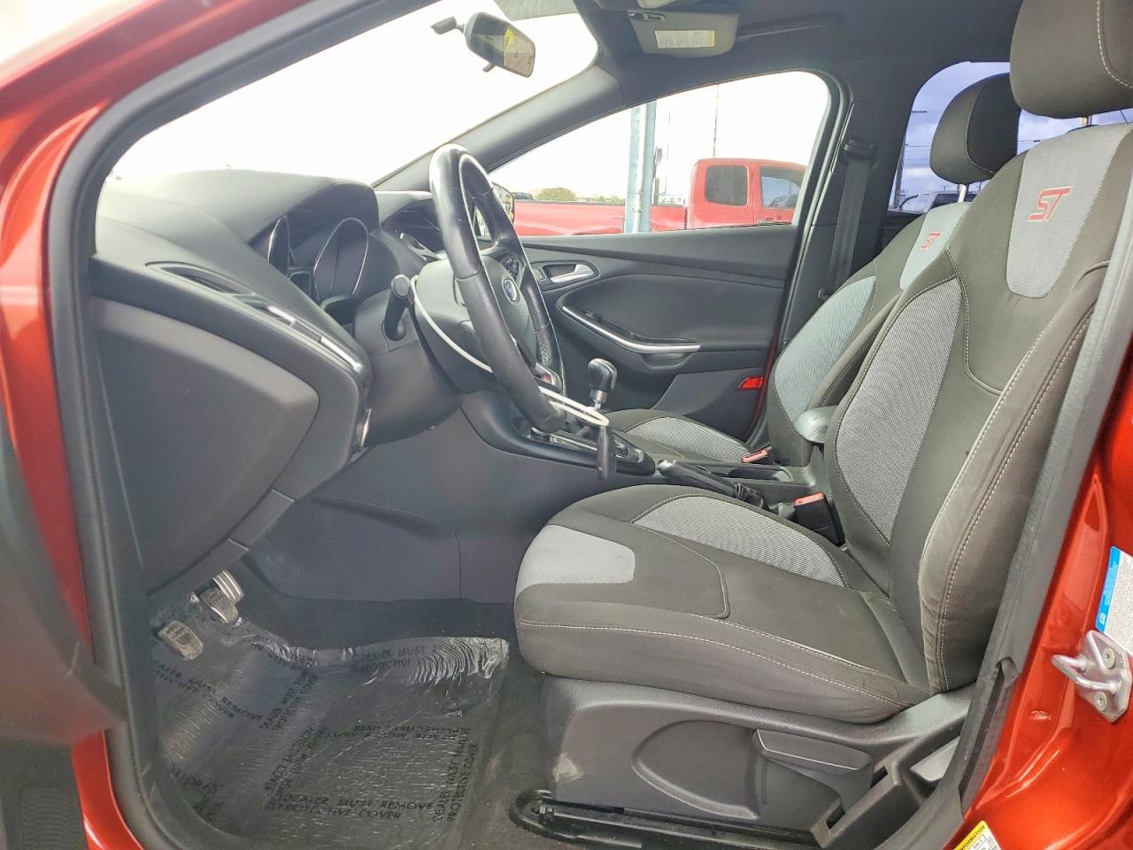 2018 Ford Focus St - Image 7