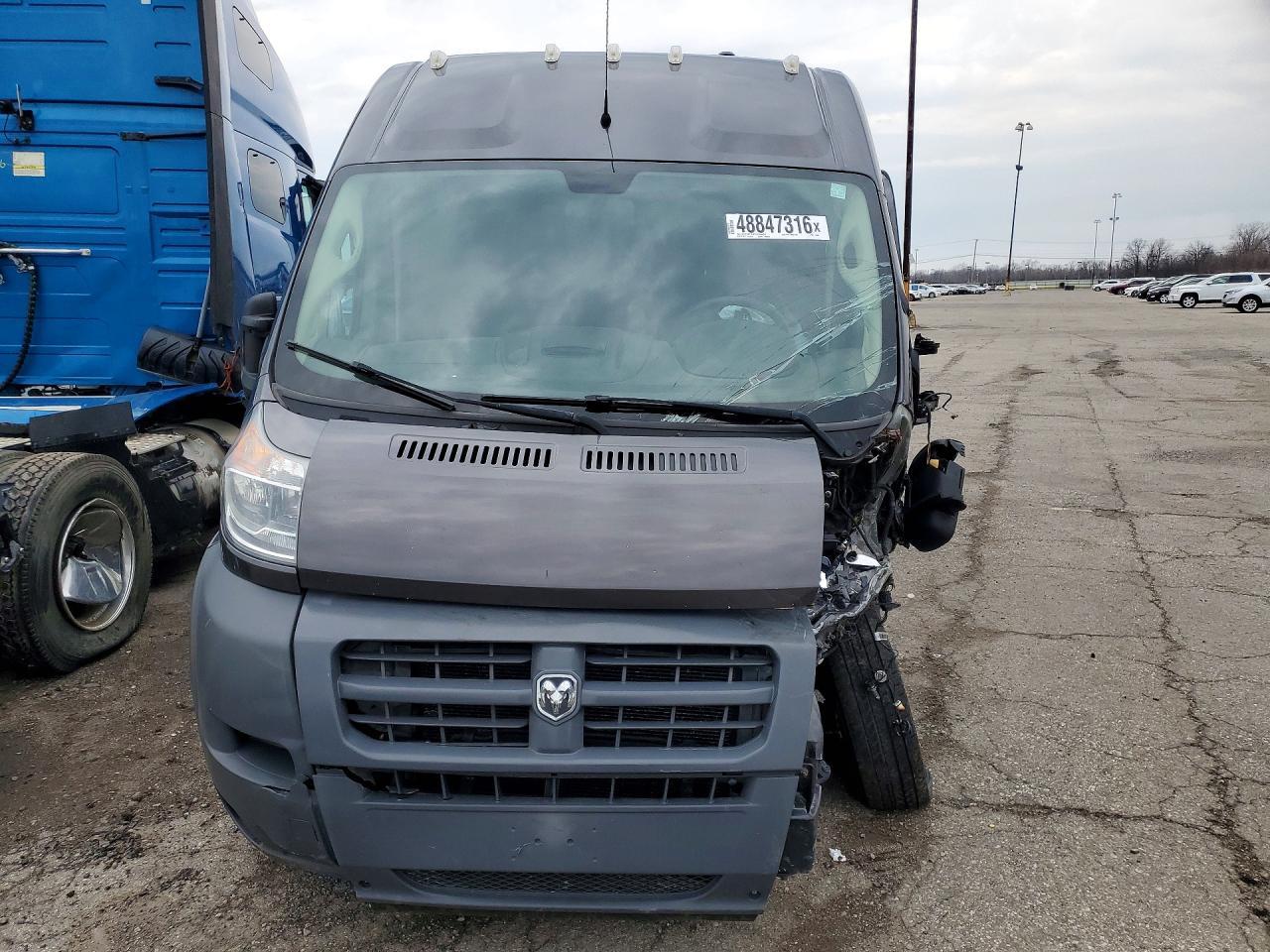 2018 Ram Promaster 2500 Delivery Van - Фото 5