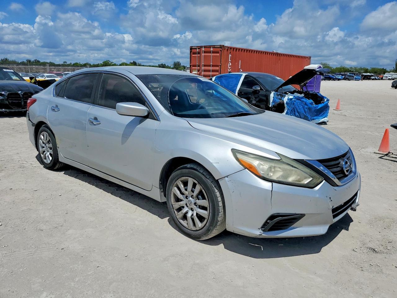 2016 Nissan Altima 2.5 S - Фото 4