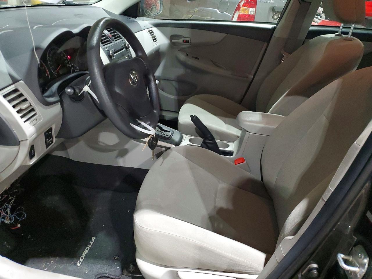 2011 Toyota Corolla Base - Фото 7