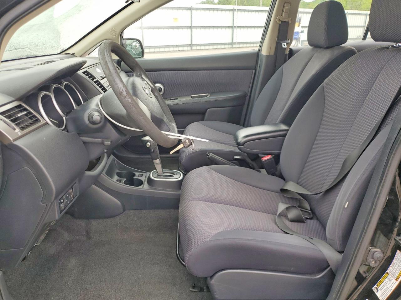 2009 Nissan Versa 1.8 S - Image 7