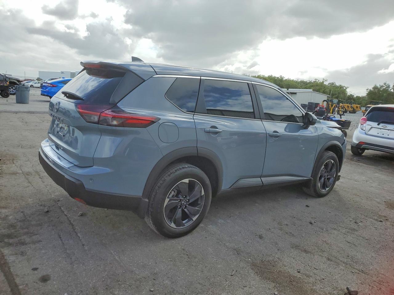 2026 Nissan Rogue Sv - Фото 3