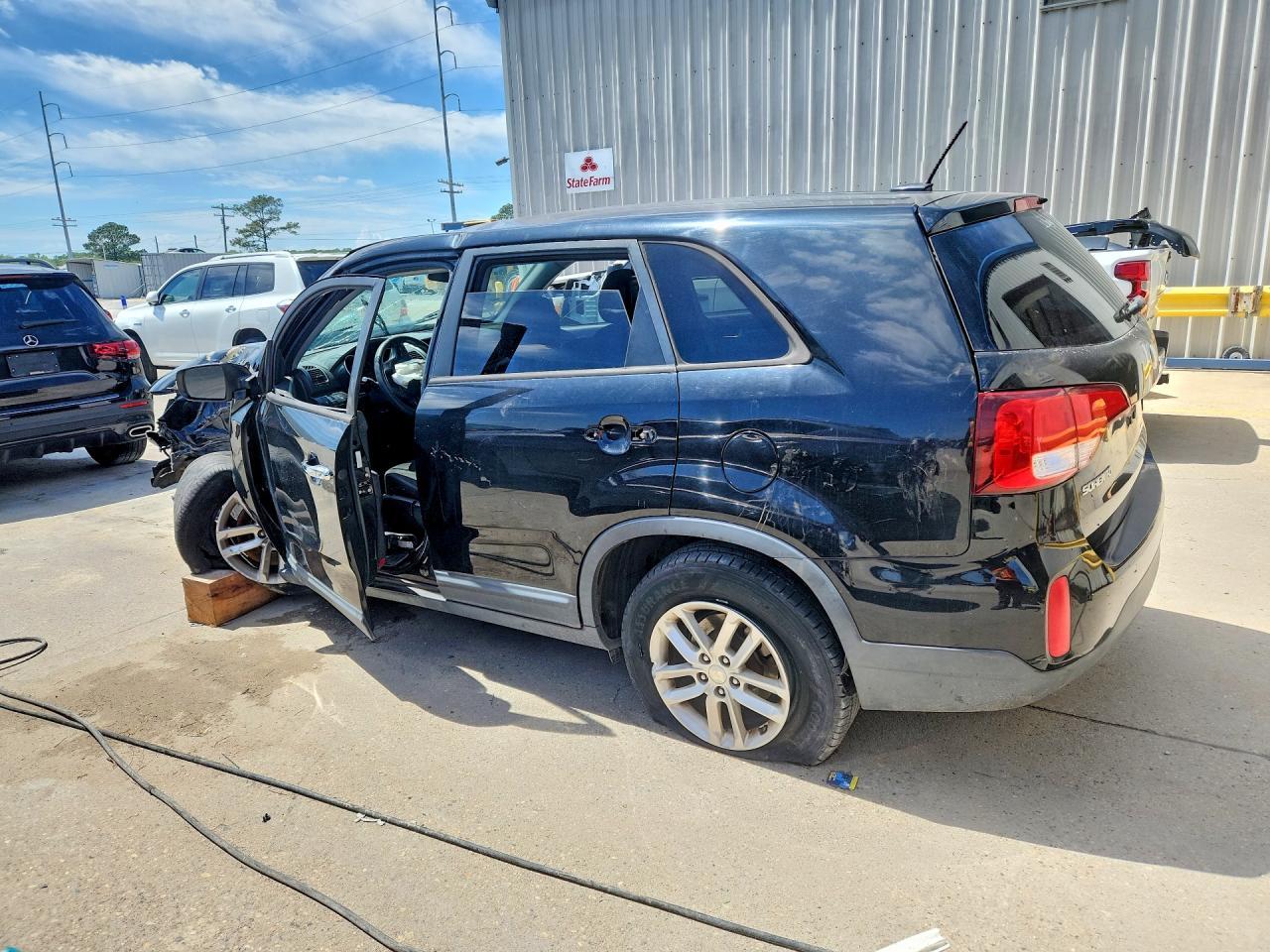 2014 Kia Sorento Lx - Image 2