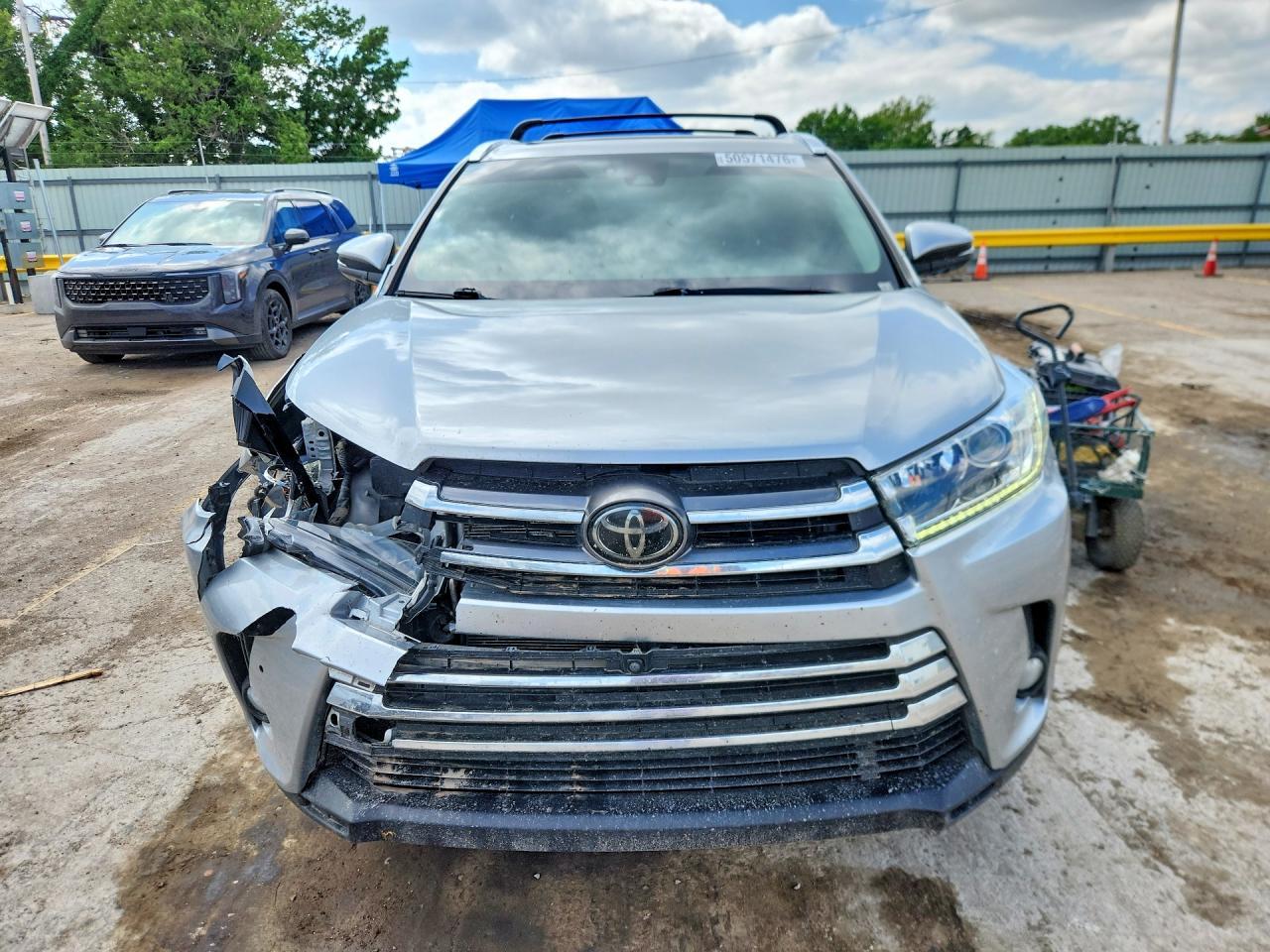 2017 Toyota Highlander Limited Platinum - Image 5