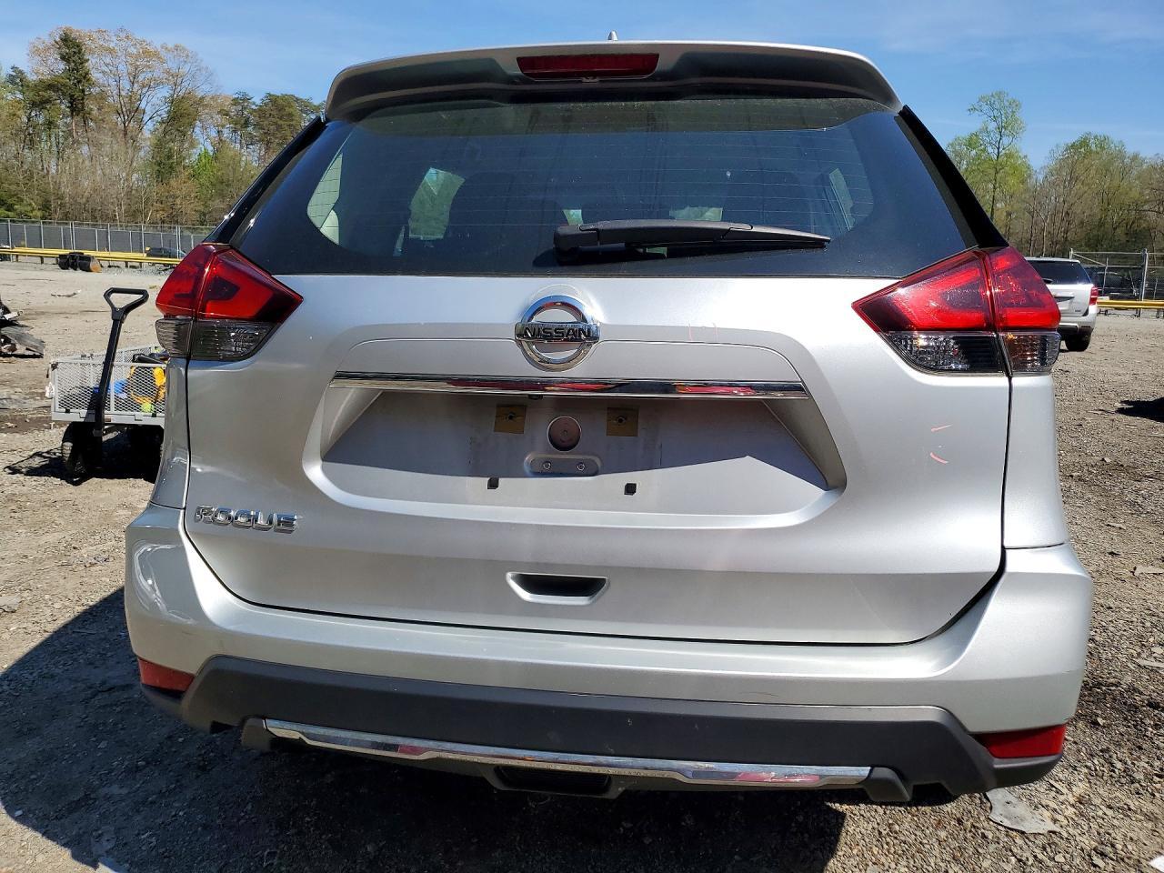 2018 Nissan Rogue S - Фото 6