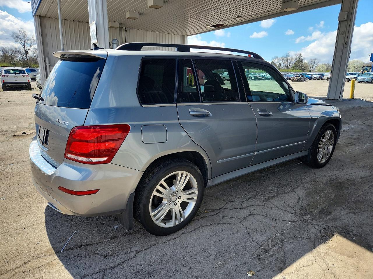 2015 Mercedes-Benz Glk 350 4Matic - Image 3