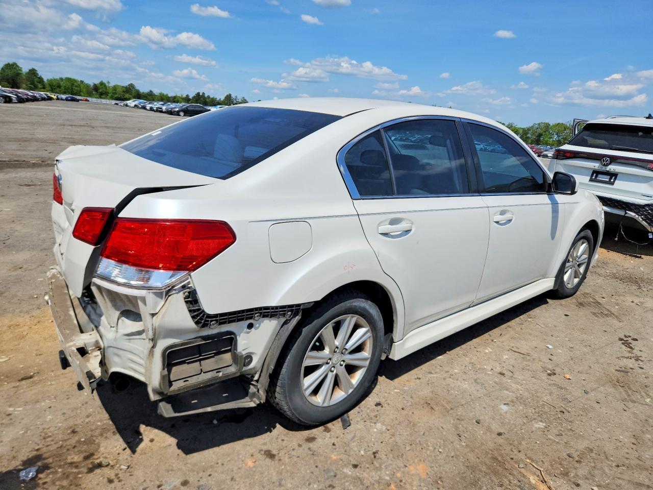 2012 Subaru Legacy 2.5I Premium - Фото 3