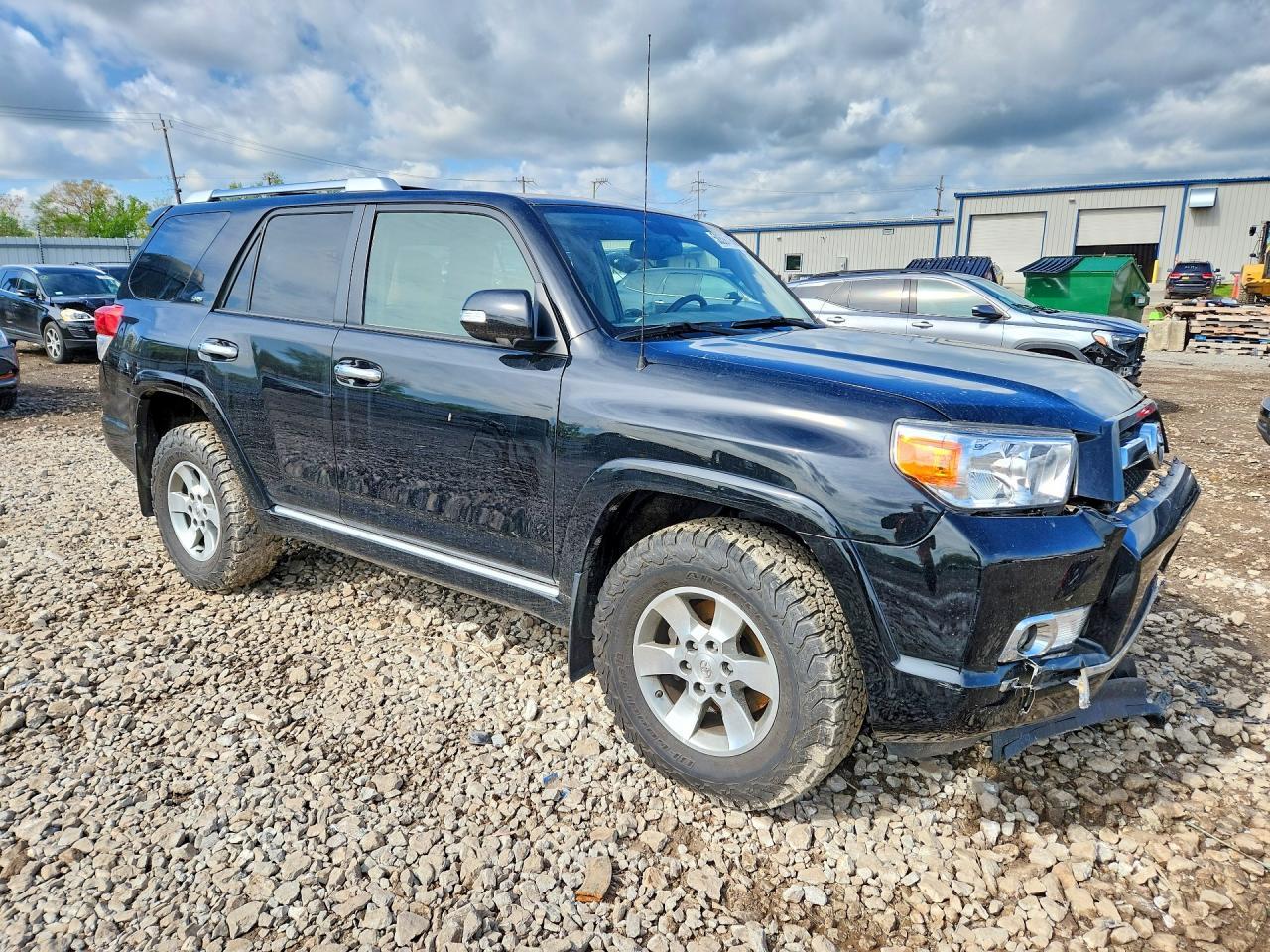 2013 Toyota 4Runner Sr5 - Image 4