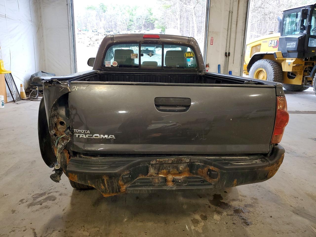 2012 Toyota Tacoma - Image 6