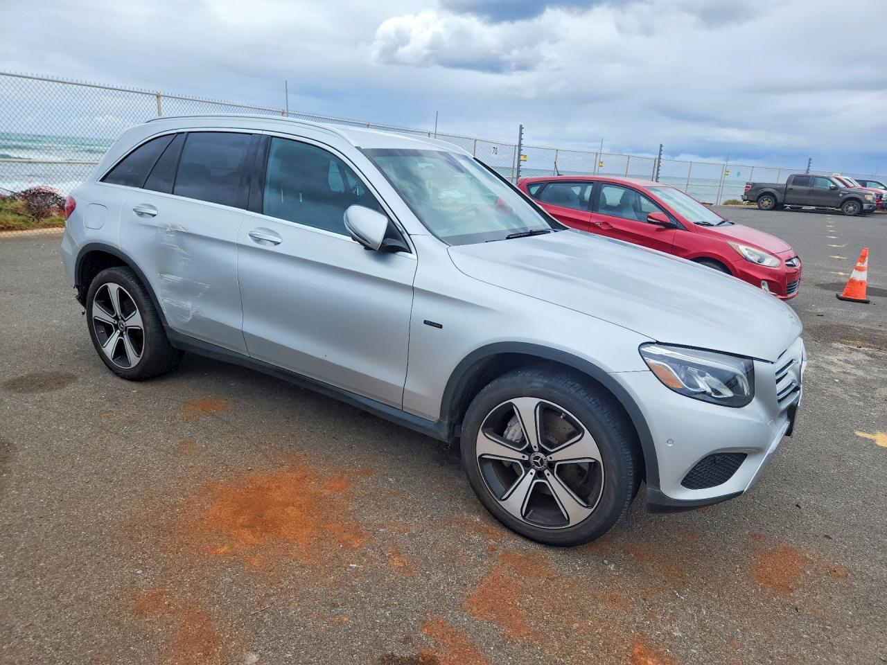 2019 Mercedes-Benz Glc 350E - Image 4