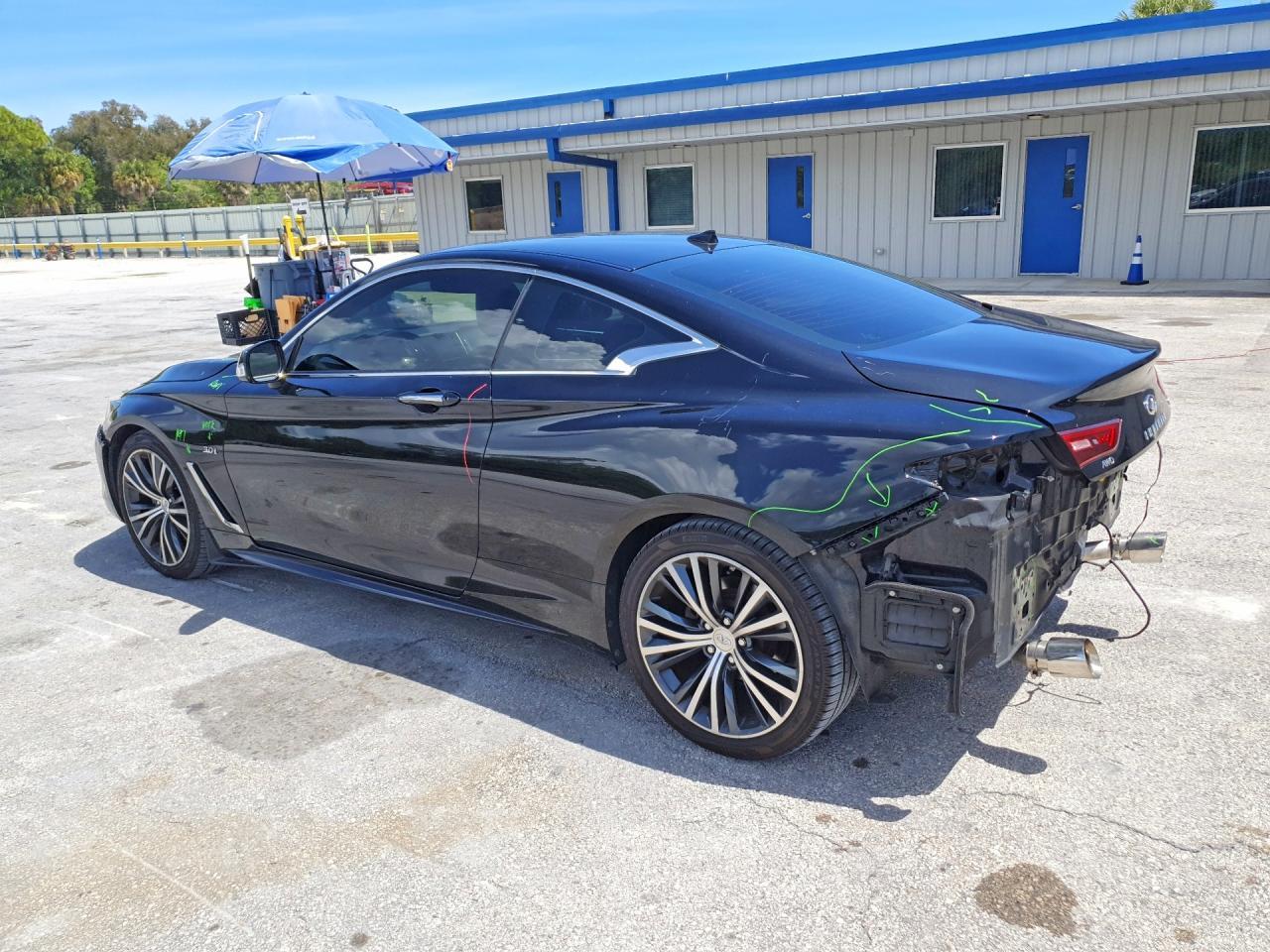 2018 Infiniti Q60 3.0T Luxe - Image 2