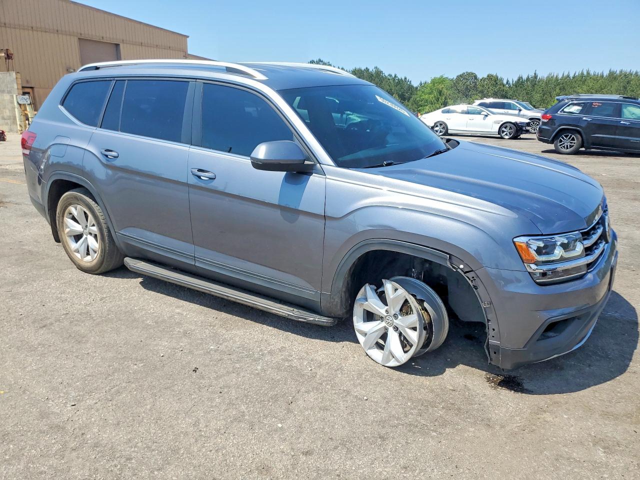 2019 Volkswagen Atlas S - Фото 4