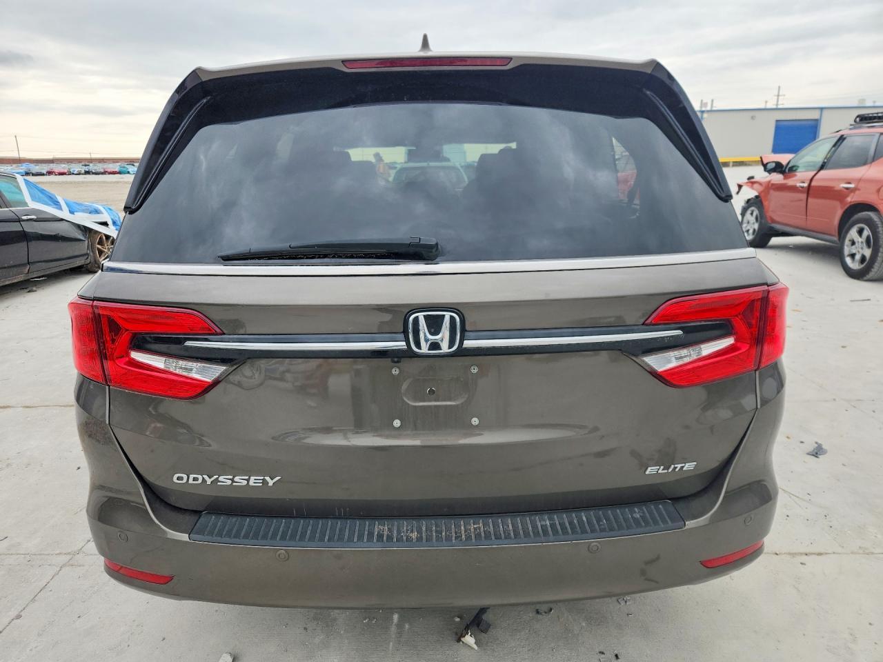 2023 Honda Odyssey Elite - Фото 6