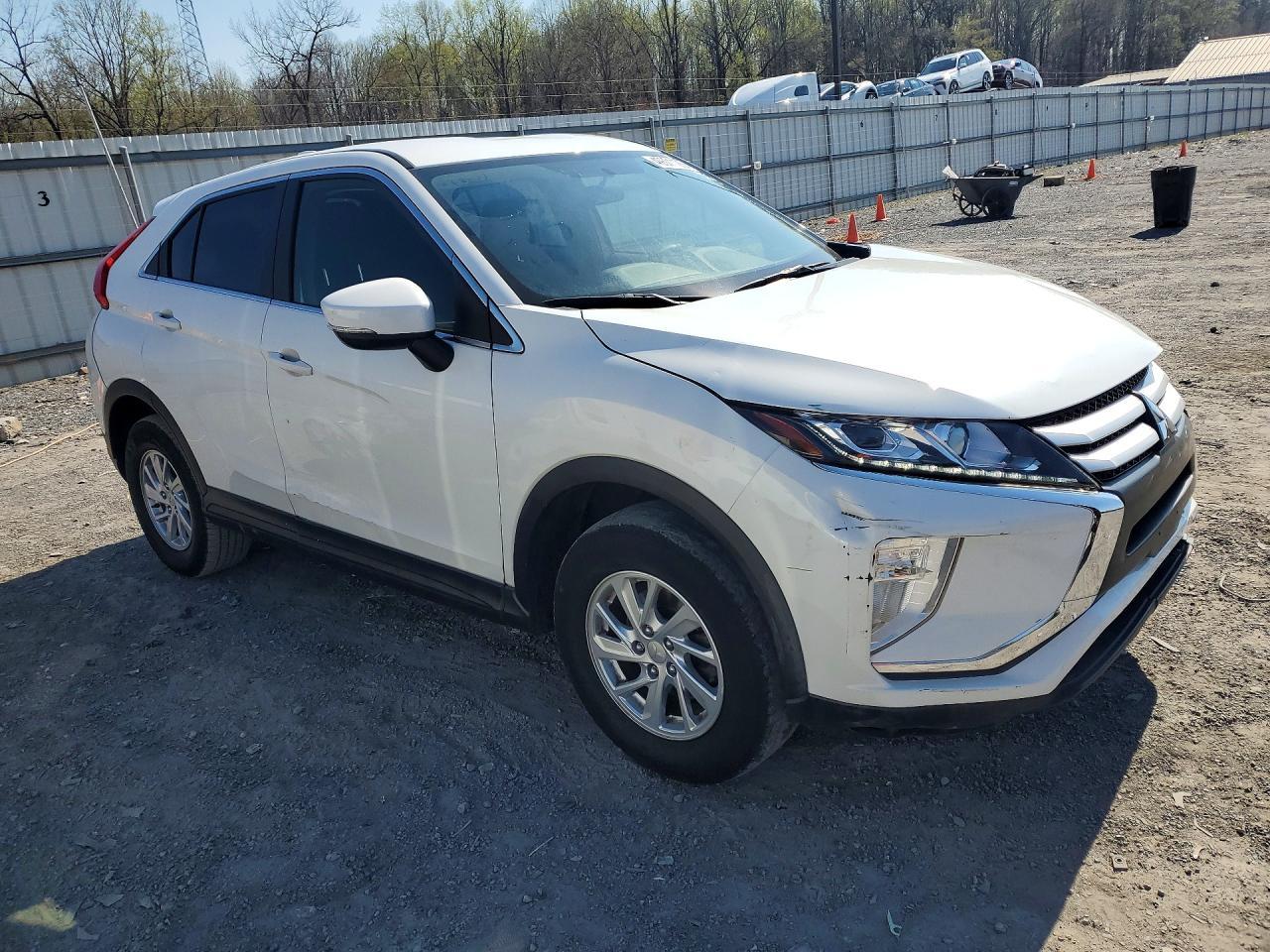 2019 Mitsubishi Eclipse Cross Es - Фото 4