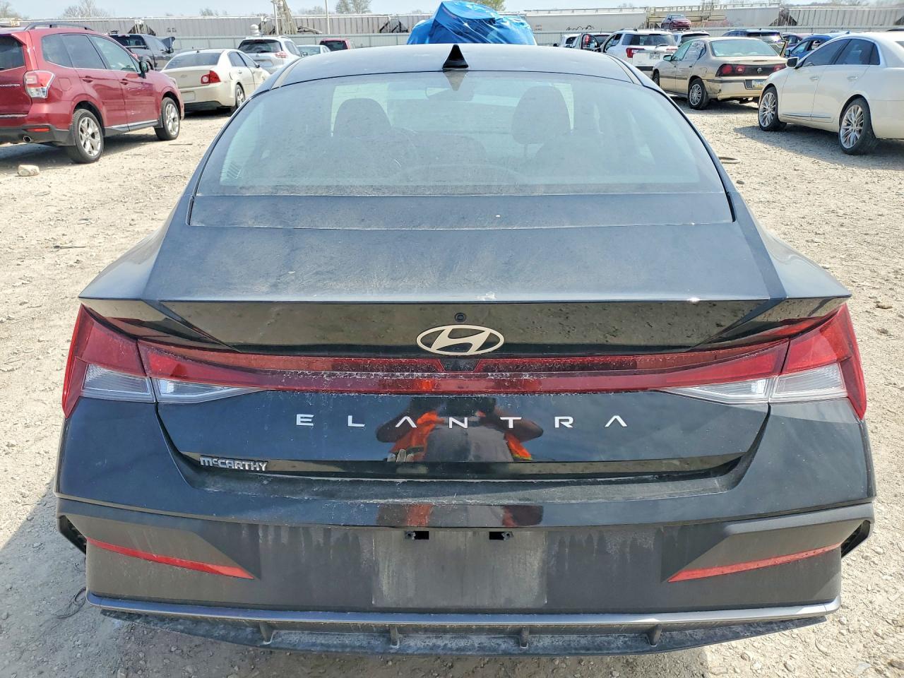 2024 Hyundai Elantra Se - Image 6