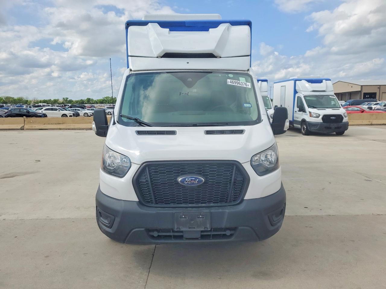 2022 Ford Transit Delivery Truck - Image 5