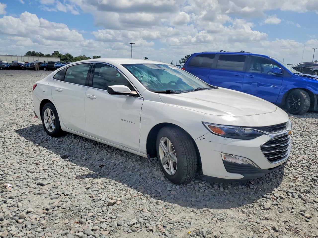 2023 Chevrolet Malibu Ls - Image 4