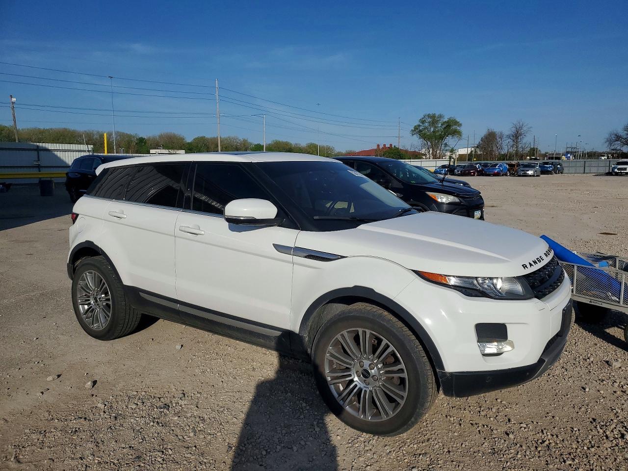 2012 Land Rover Range Rover Evoque Prestige Premium - Image 4
