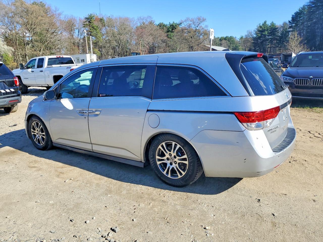 2015 Honda Odyssey Exl - Image 2