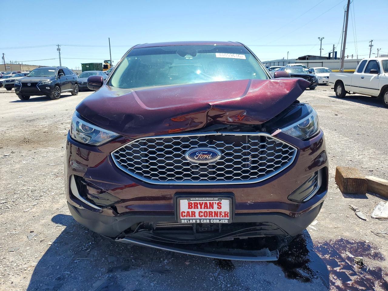 2023 Ford Edge Sel - Image 5