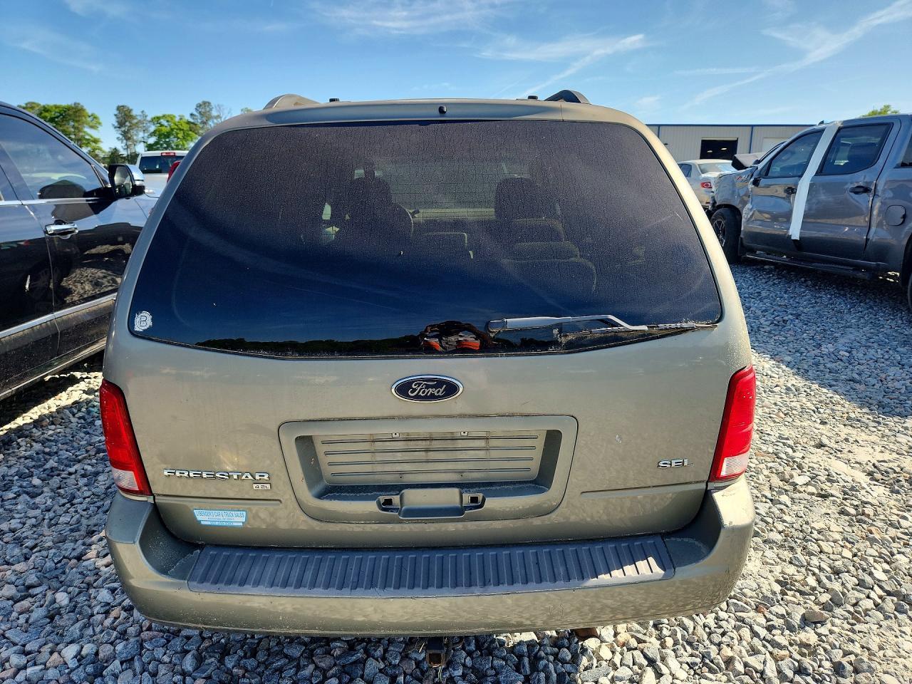 2005 Ford Freestar - Фото 6