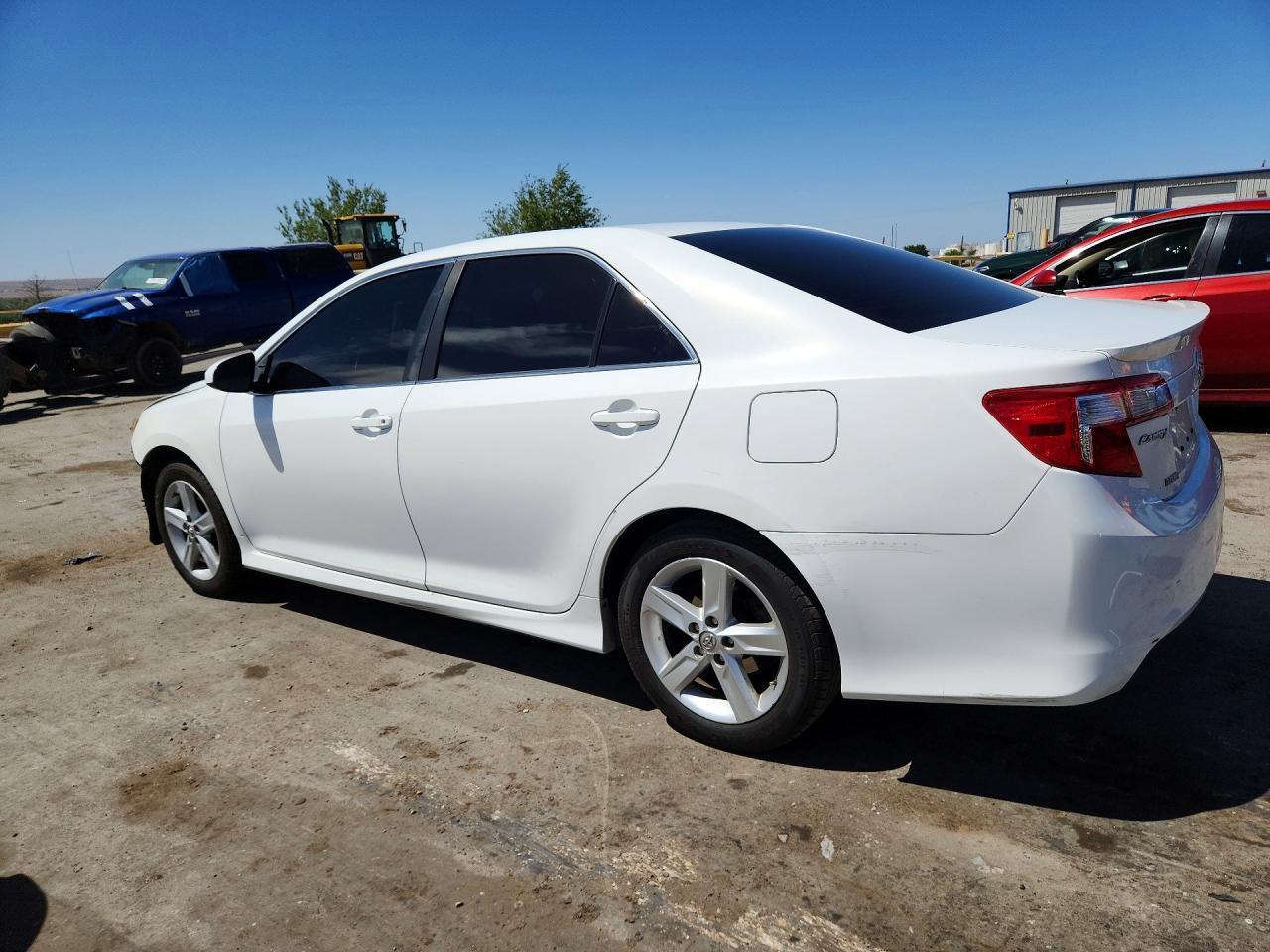 2013 Toyota Camry Se - Фото 2