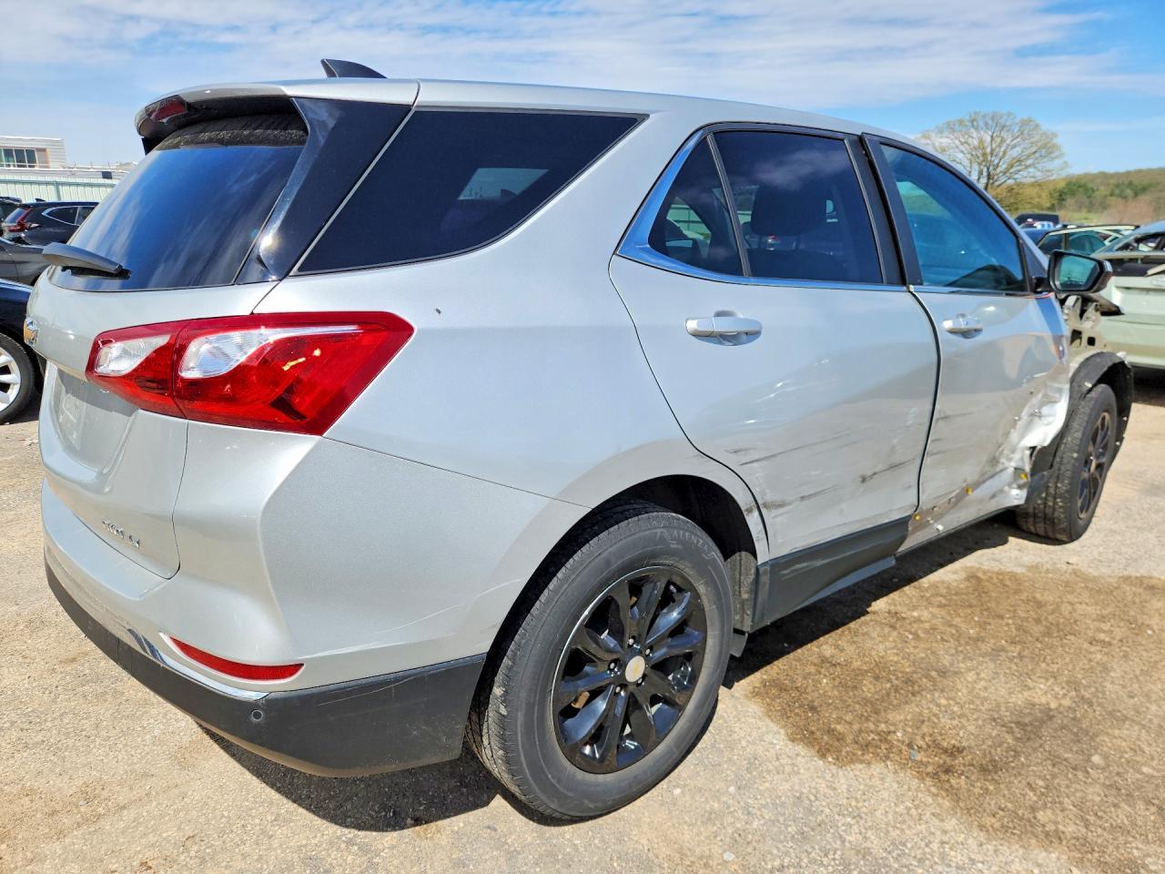 2021 Chevrolet Equinox Lt - Фото 3