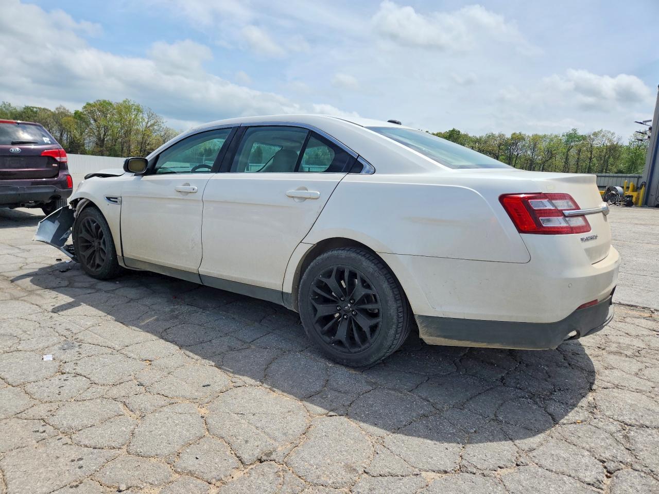 2013 Ford Taurus Limited - Image 2