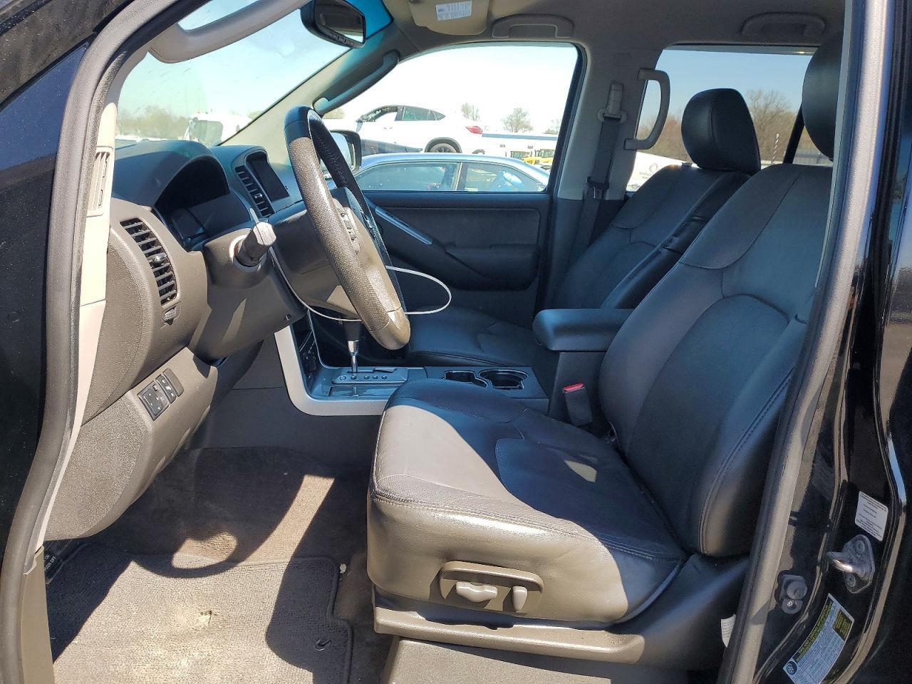 2012 Nissan Pathfinder S - Фото 7