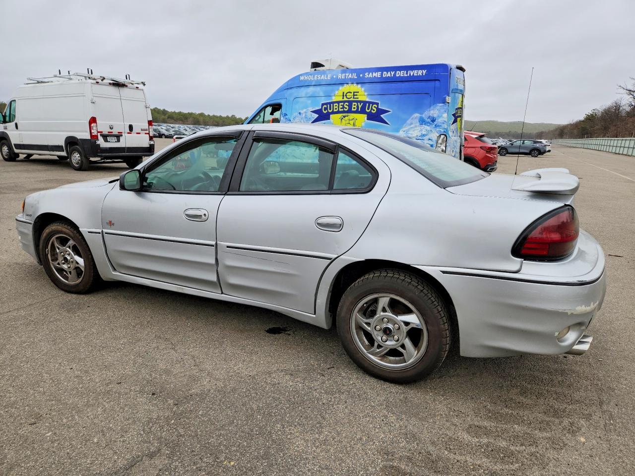 2003 Pontiac Grand Am - Image 2