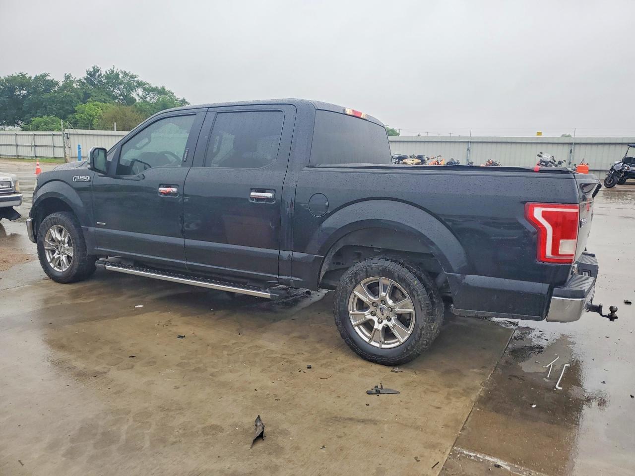 2016 Ford F150 Supercrew - Фото 2