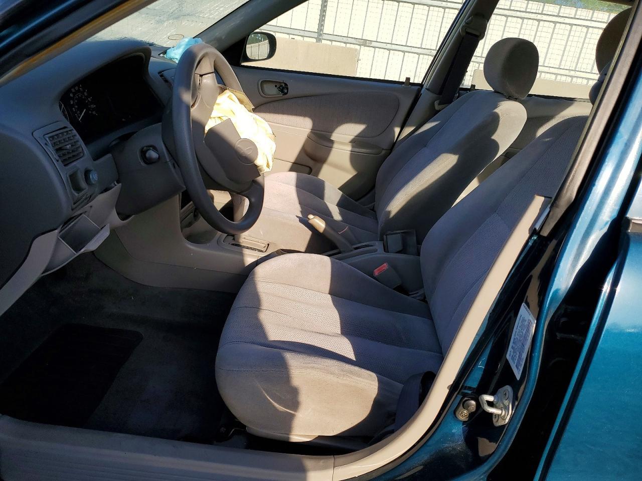 2002 Toyota Corolla Ce - Фото 7