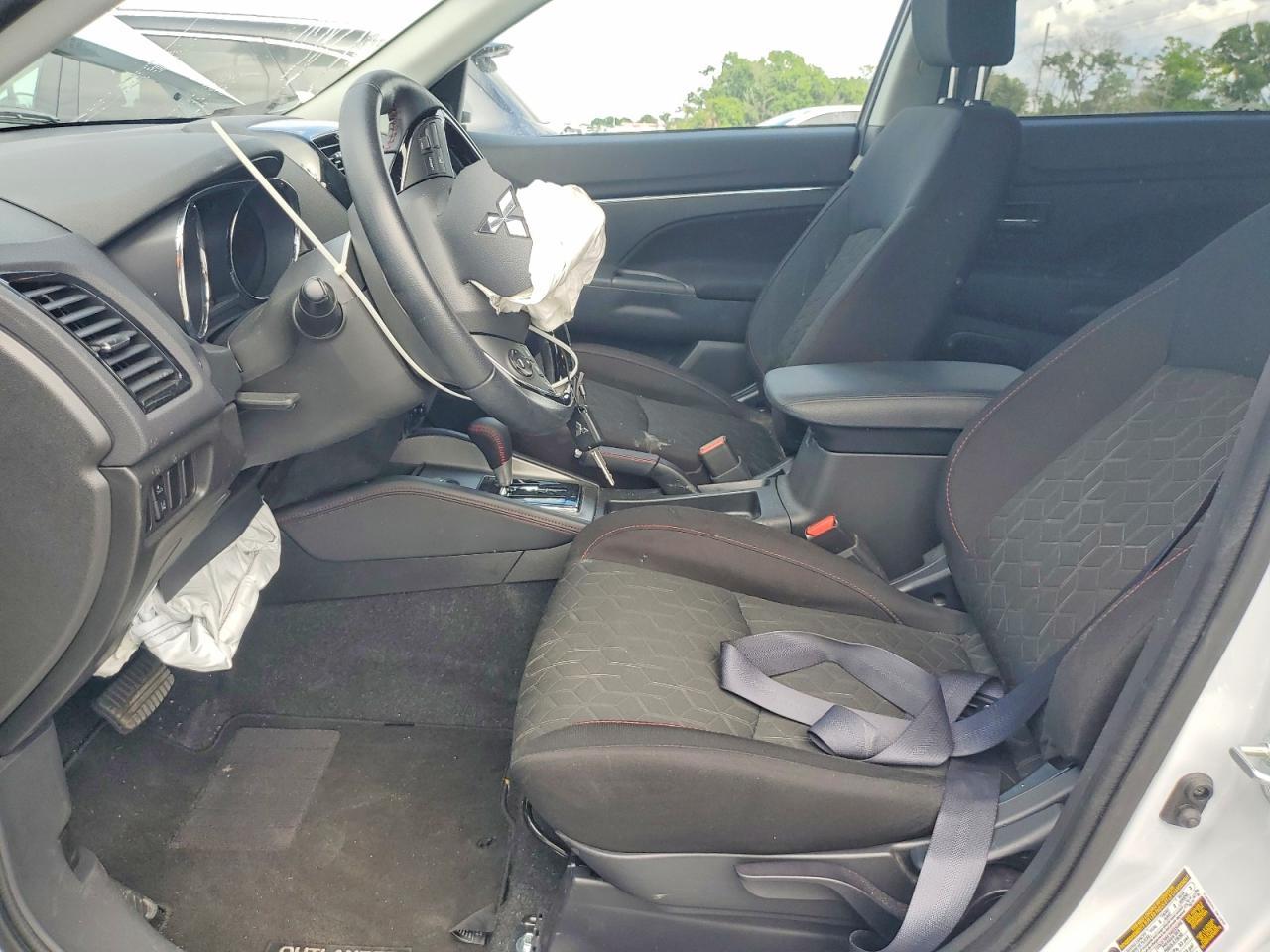 2025 Mitsubishi Outlander Sport S - Image 7