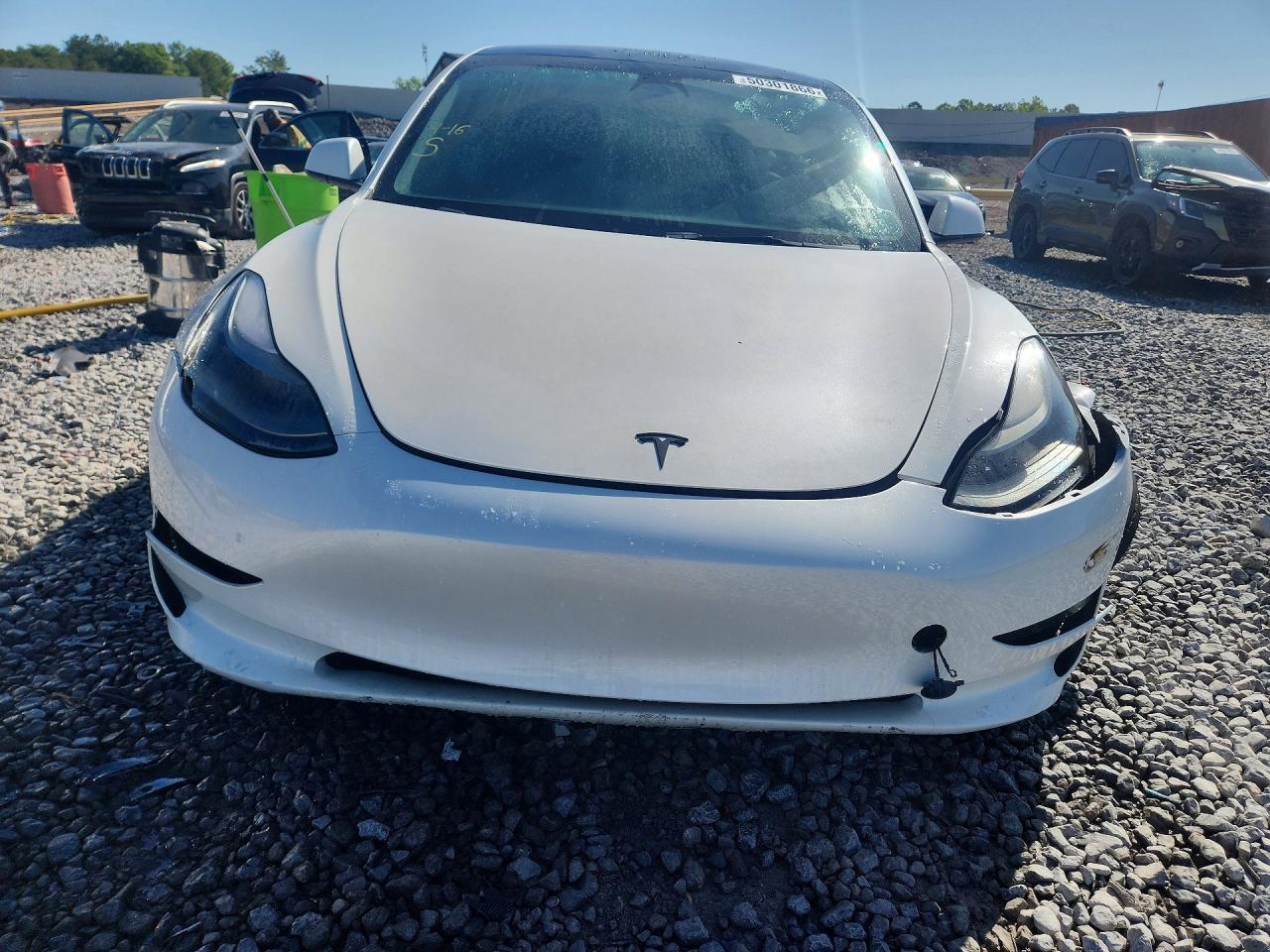 2023 Tesla Model 3 - Фото 5