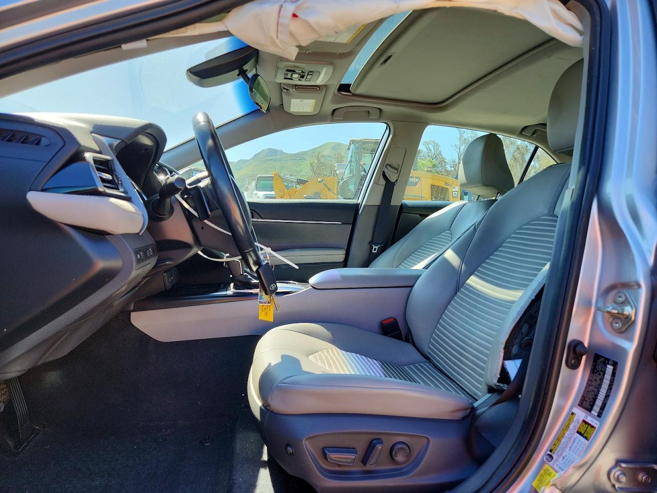 2021 Toyota Camry Se - Фото 7