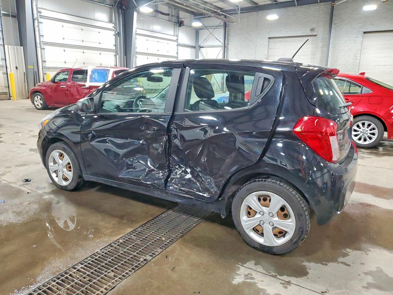 2020 Chevrolet Spark Ls - Фото 2
