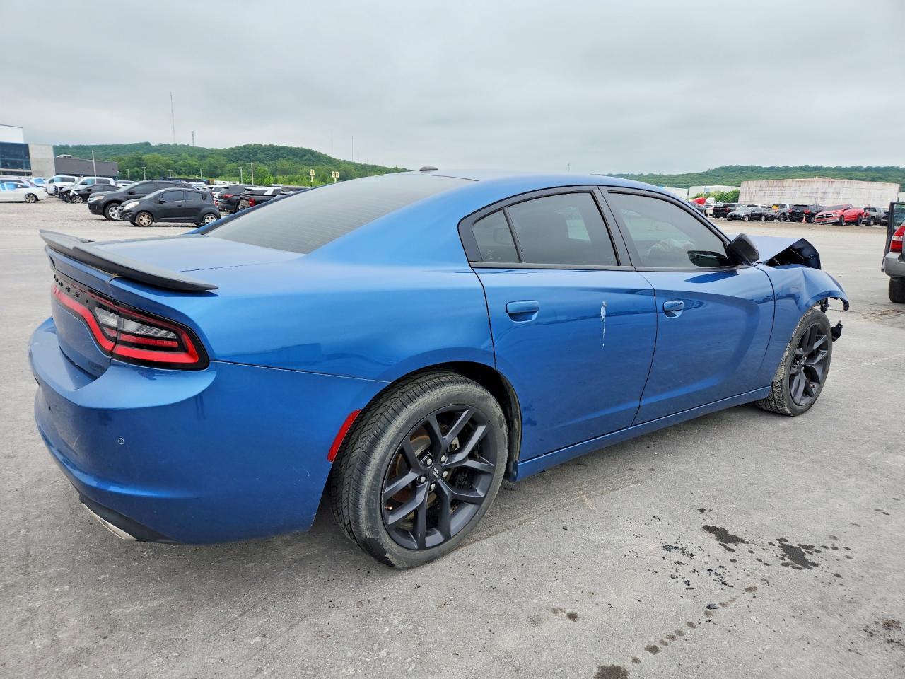 2022 Dodge Charger Sxt - Фото 3