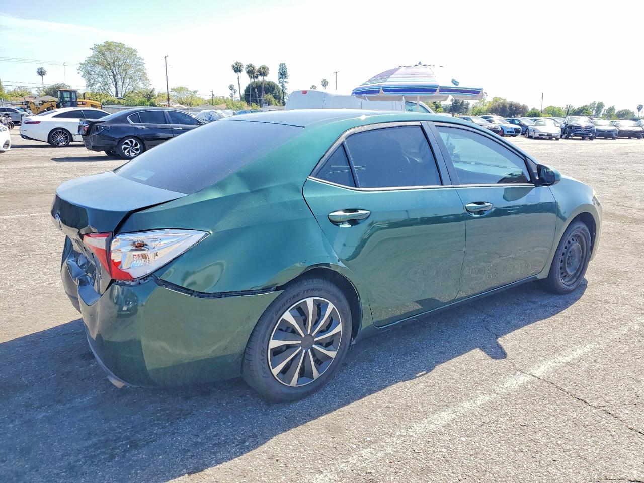2014 Toyota Corolla Le - Фото 3