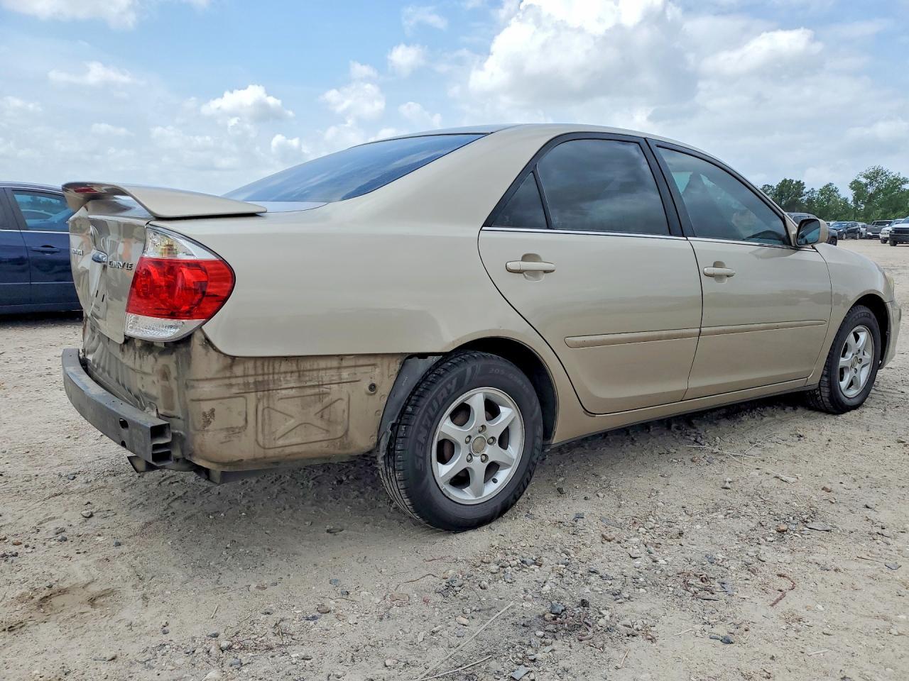 2005 Toyota Camry Le - Image 3