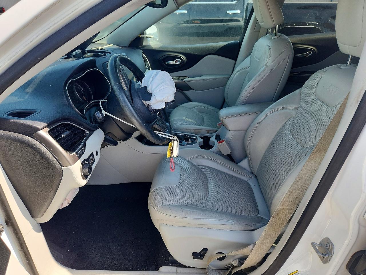 2019 Jeep Cherokee Limited - Image 7