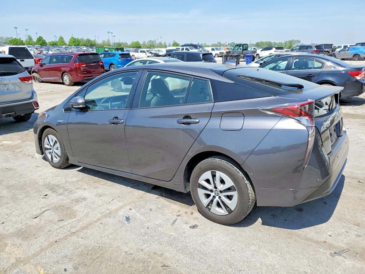 2018 Toyota Prius Iv - Image 2