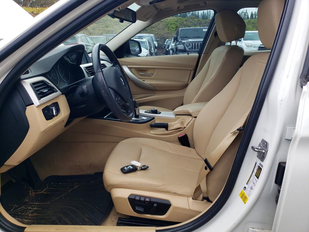 2015 BMW 320 I - Фото 7