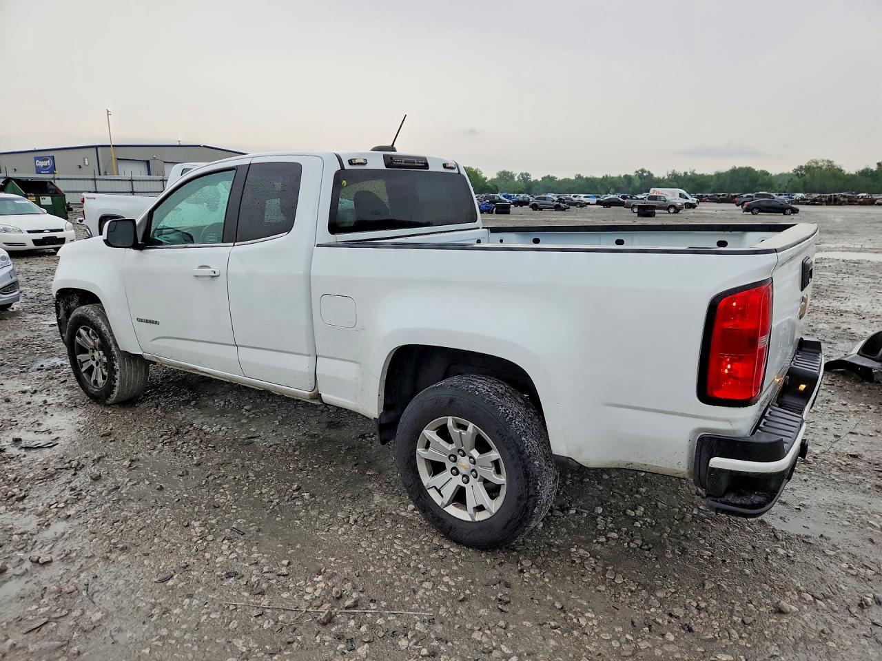 2020 Chevrolet Colorado Lt - Image 2