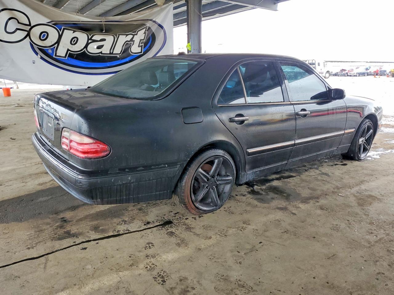 2001 Mercedes-Benz E 320 - Фото 3